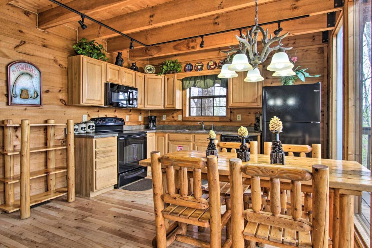 Sevierville Sanctuary Hot Tub, Pool Table And Deck! מראה חיצוני תמונה