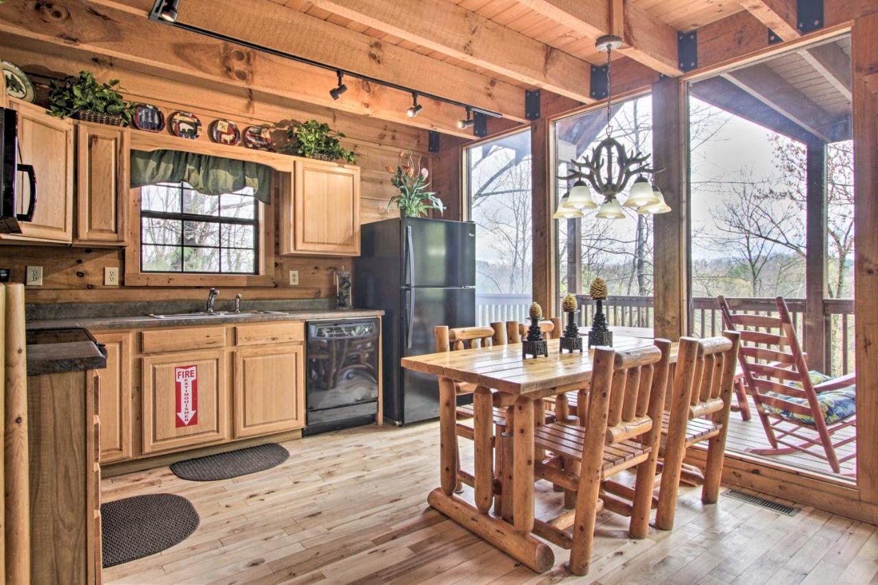 Sevierville Sanctuary Hot Tub, Pool Table And Deck! מראה חיצוני תמונה